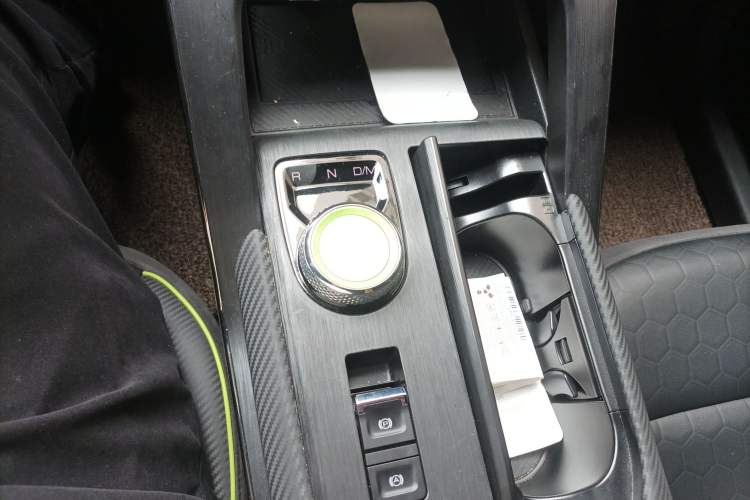 Used Haval H6S 2022 2.0T Two-Wheel Drive JoyRun Version Gear Lever