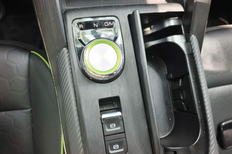 Used Haval H6S 2022 2.0T Two-Wheel Drive ZhiRun Version Gear Lever
