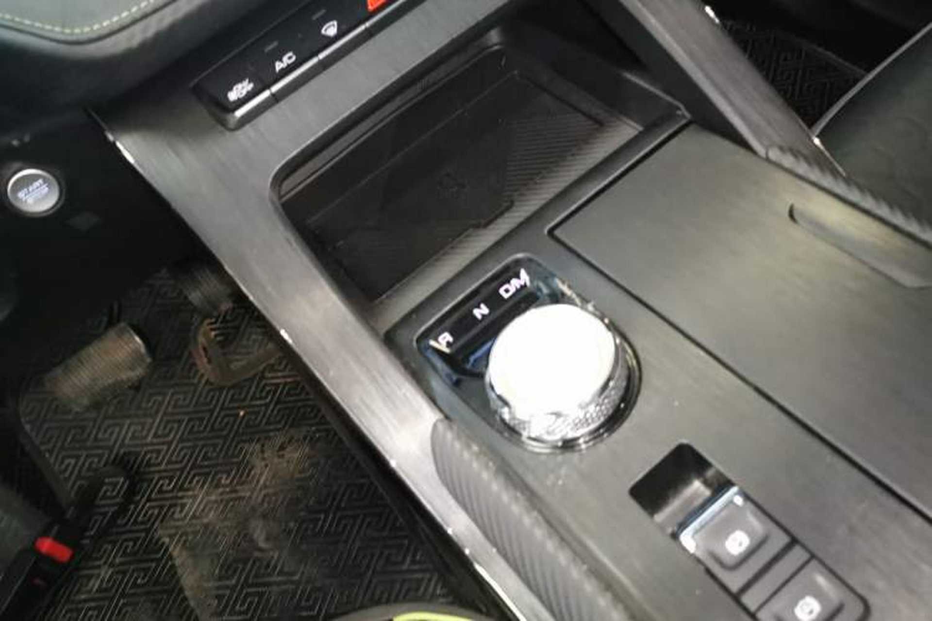 Used Haval H6S 2022 2.0T Two-Wheel Drive JoyRun Version Gear Lever