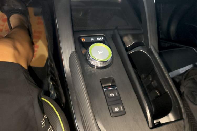 Used Haval H6S 2022 2.0T Two-Wheel Drive JoyRun Version Gear Lever