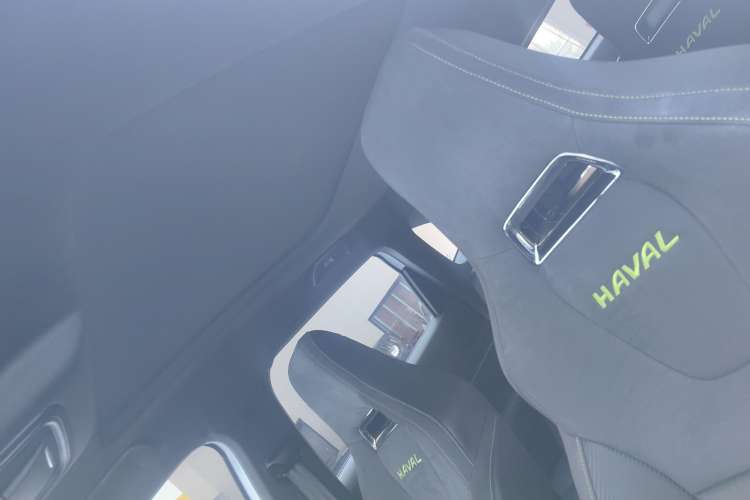 Used Haval H6S 2022 2.0T All-Wheel-Drive Trendy Sports Edition Headliner