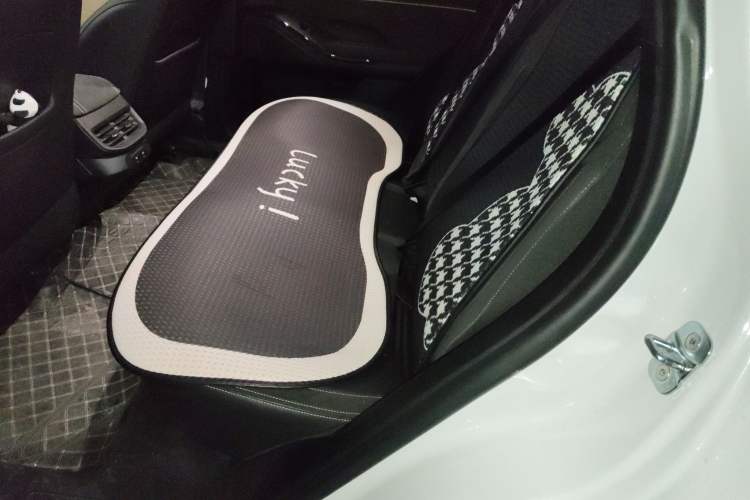 Used Haval H6S 2022 2.0T All-Wheel-Drive Trendy Sports Edition Interior 4