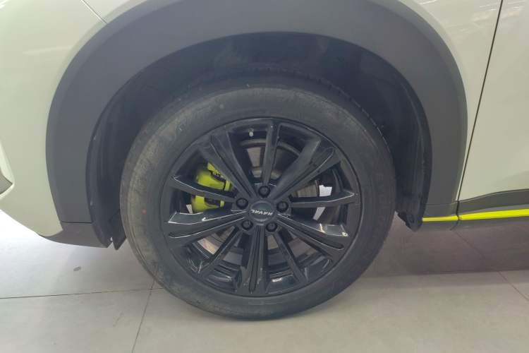Used Haval H6S 2022 2.0T Two-Wheel Drive JoyRun Version Left Front Wheel Hub