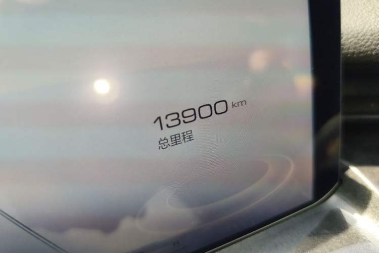 Used Haval H6S 2022 2.0T Two-Wheel Drive ZhiRun Version Odometer Close Up