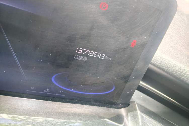 Used Haval H6S 2022 2.0T Two-Wheel Drive JoyRun Version Odometer Close Up