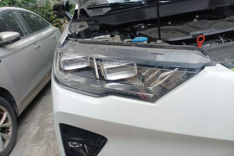 Used Haval H6S 2022 2.0T Two-Wheel Drive JoyRun Version Right Front Headlight