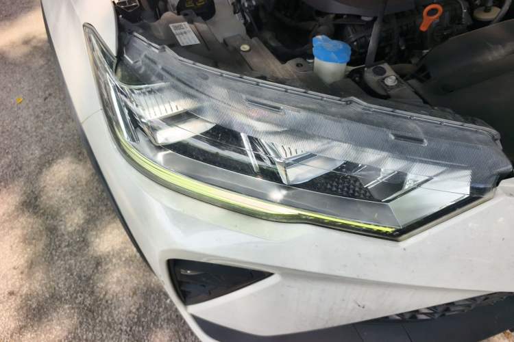 Used Haval H6S 2022 2.0T Two-Wheel Drive ZhiRun Version Right Front Headlight