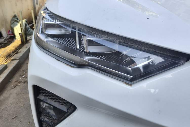 Used Haval H6S 2022 2.0T Two-Wheel Drive ZhiRun Version Right Front Headlight