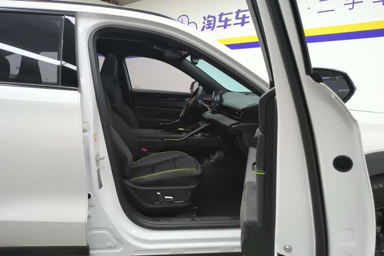 Used Haval H6S 2022 2.0T Two-Wheel Drive ZhiRun Version Right Front Seat