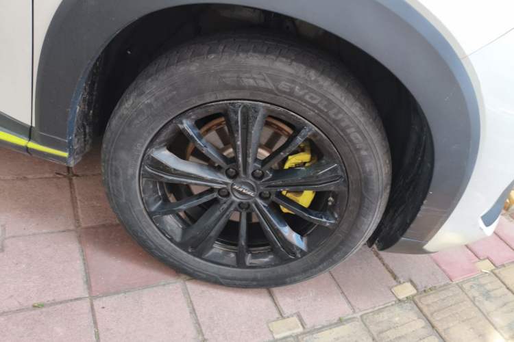 Used Haval H6S 2022 2.0T Two-Wheel Drive ZhiRun Version Right Front Wheel Hub