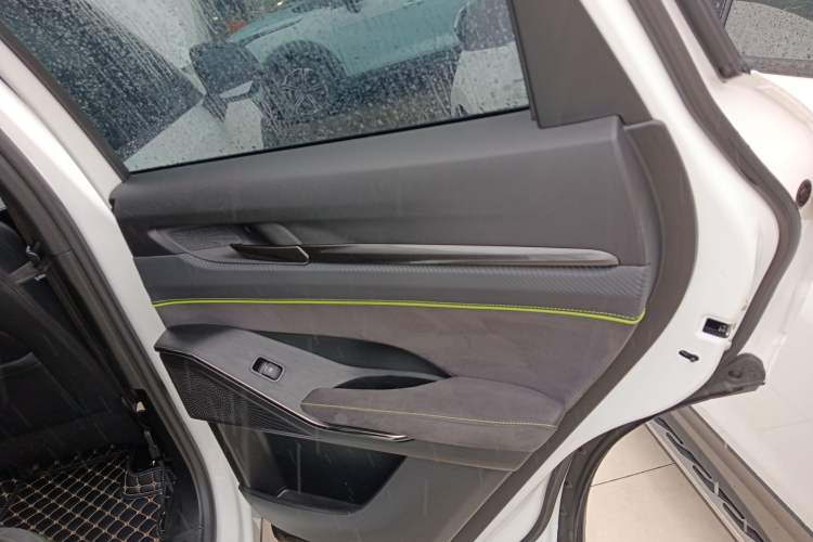 Used Haval H6S 2022 1.5T DHT Joyride Edition Right Rear Door Interior