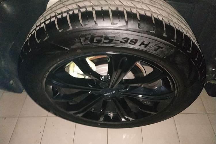 Used Haval H6S 2022 2.0T Two-Wheel Drive ZhiRun Version Right Rear Wheel Hub