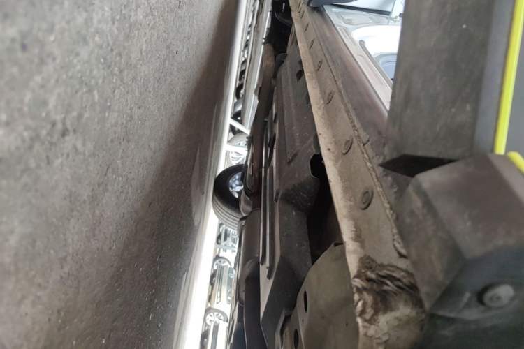 Used Haval H6S 2022 1.5T DHT Joyride Edition Right Side Sill