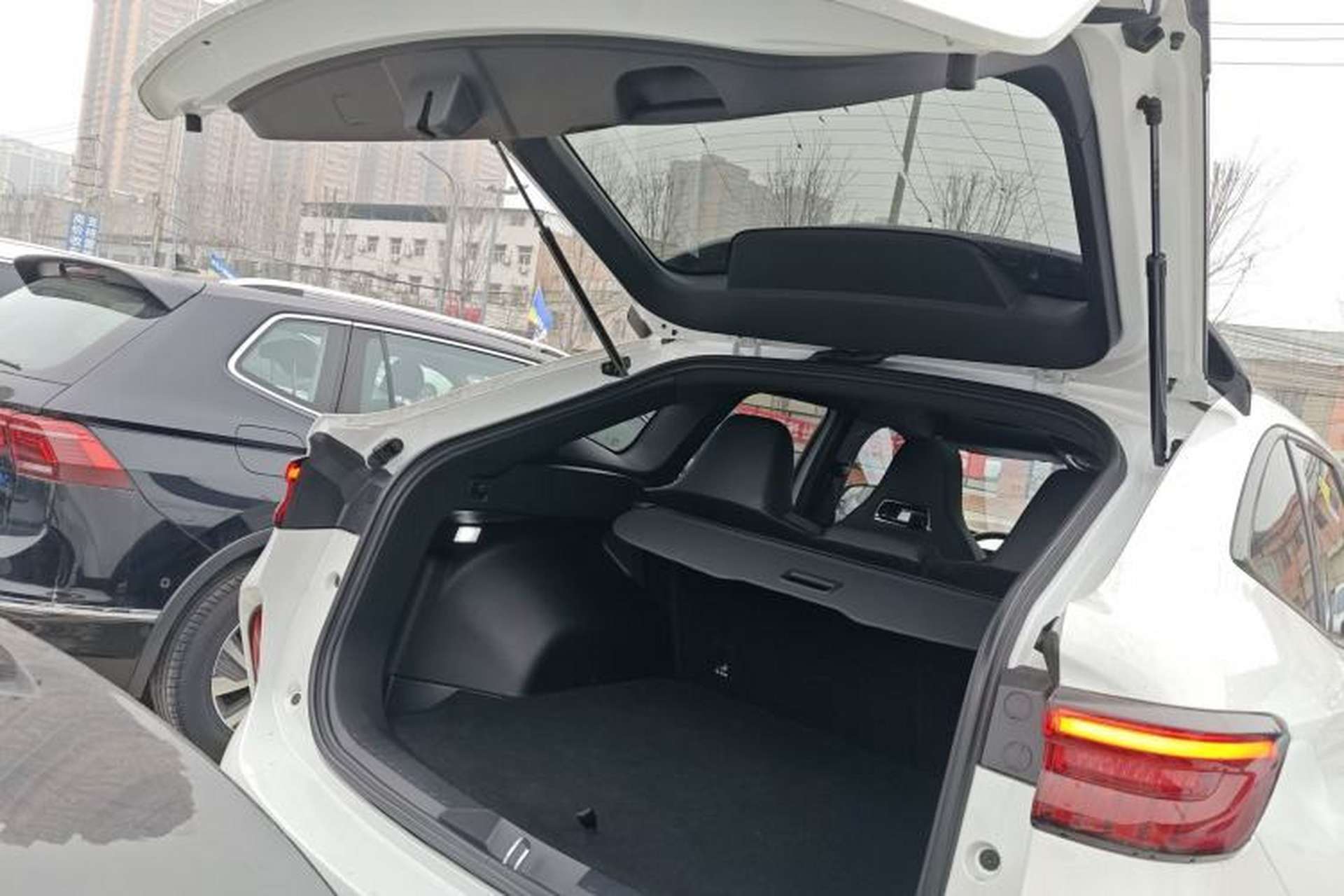 Used Haval H6S 2022 2.0T Two-Wheel Drive ZhiRun Version Trunk