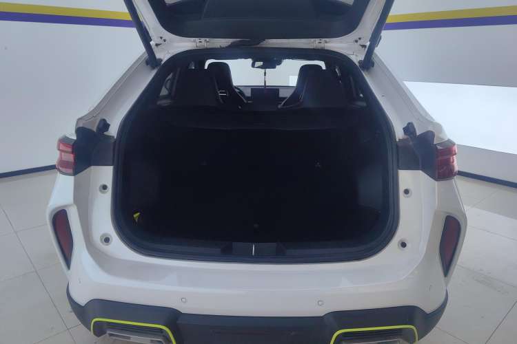 Used Haval H6S 2022 2.0T All-Wheel-Drive Trendy Sports Edition Trunk