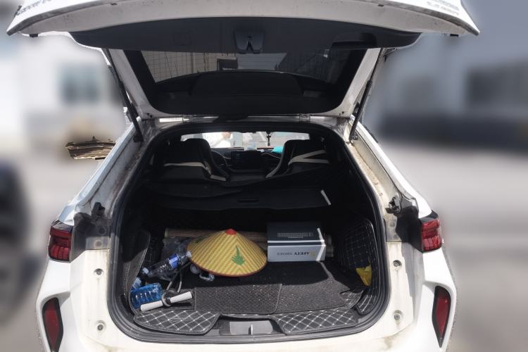 Used Haval H6S 2022 2.0T Two-Wheel Drive ZhiRun Version Trunk