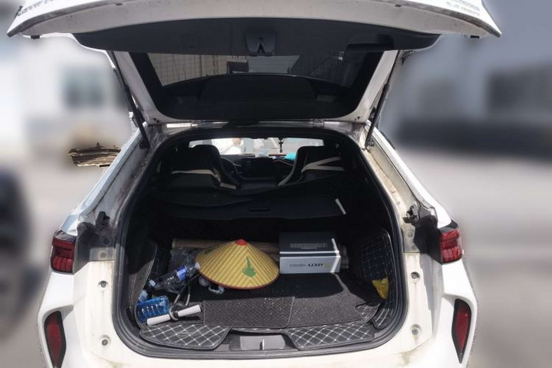 Used Haval H6S 2022 2.0T Two-Wheel Drive ZhiRun Version Trunk