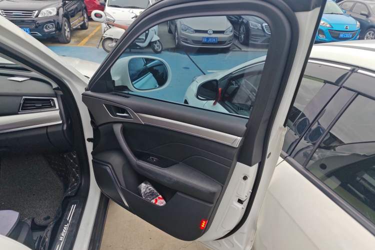 Used Haval H7 2017 Blue-Label H7L 2.0T Automatic Luxury Model Interior 5
