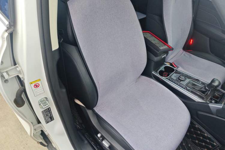 Used Haval H7 2017 Blue-Label H7L 2.0T Automatic Luxury Model Right Front Seat