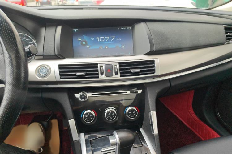 Used Haval H7 2016 Blue-Label H7 2.0T Automatic Elite Model Audio And AC Panel
