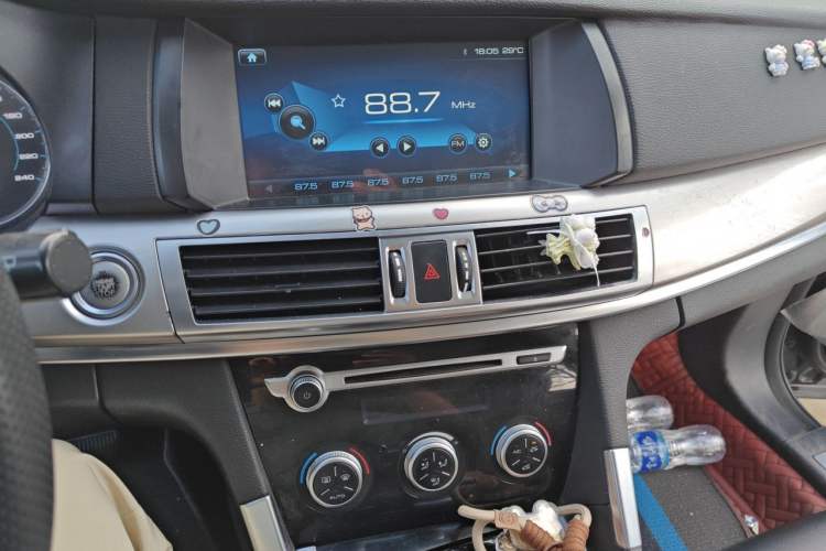 Used Haval H7 2016 Blue-Label H7 2.0T Automatic Luxury Model Audio And AC Panel