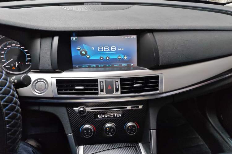 Used Haval H7 2016 Blue-Label H7 2.0T Automatic Luxury Model Audio And AC Panel