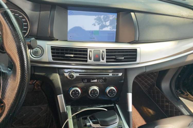 Used Haval H7 2016 Blue-Label H7 2.0T Automatic Luxury Model Audio And AC Panel