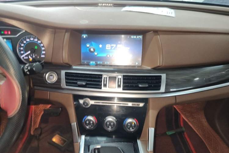 Used Haval H7 2016 Blue-Label H7 2.0T Automatic Luxury Model Audio And AC Panel