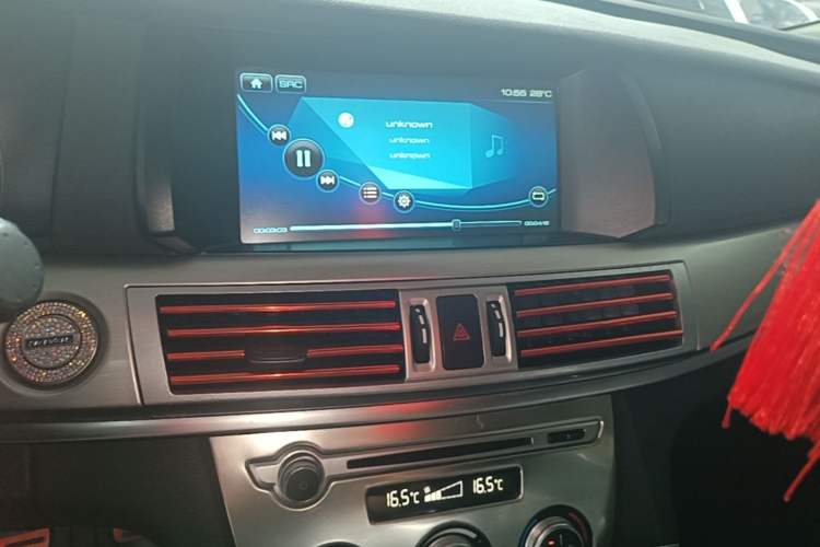 Used Haval H7 2016 Blue-Label H7 2.0T Automatic Luxury Model Audio And AC Panel