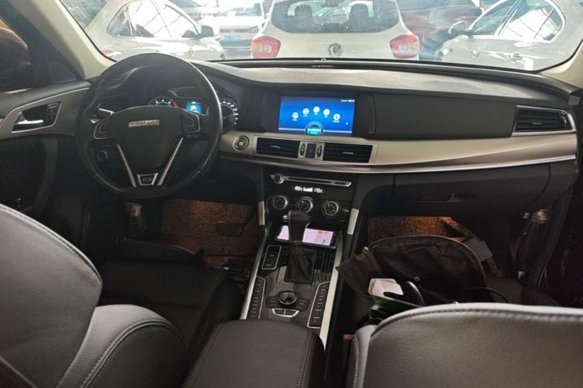 Used Haval H7 2016 Blue-Label H7 2.0T Automatic Luxury Model Center Console