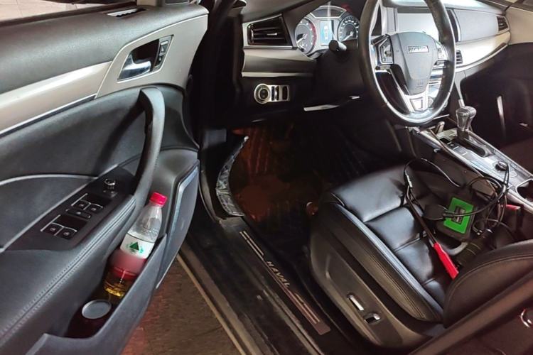 Used Haval H7 2016 Blue-Label H7 2.0T Automatic Elite Model Driver Seat