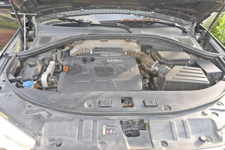 Used Haval H7 2016 Blue-Label H7 2.0T Automatic Luxury Model Engine Bay