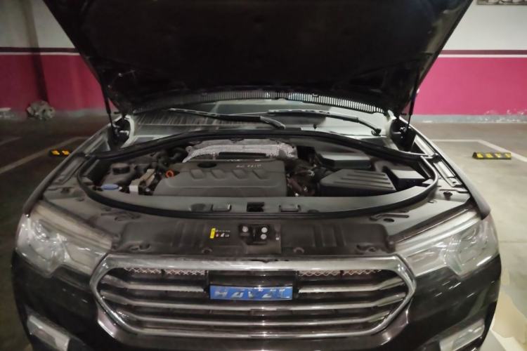 Used Haval H7 2016 Blue-Label H7 2.0T Automatic Luxury Model Engine Bay
