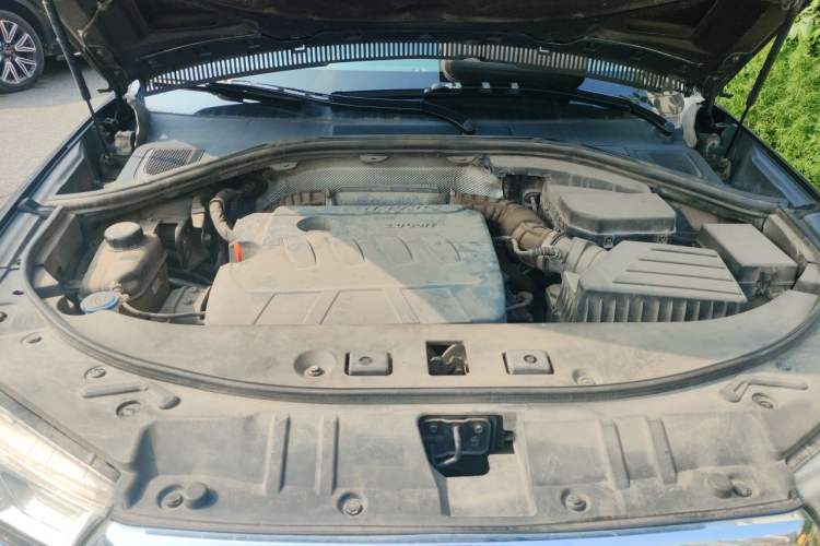 Used Haval H7 2016 Blue-Label H7 2.0T Automatic Elite Model Engine Bay