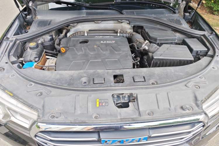 Used Haval H7 2016 Blue-Label H7 2.0T Automatic Luxury Model Engine Bay