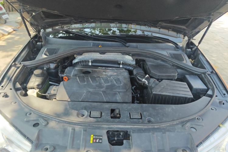 Used Haval H7 2016 Blue-Label H7 2.0T Automatic Luxury Model Engine Bay