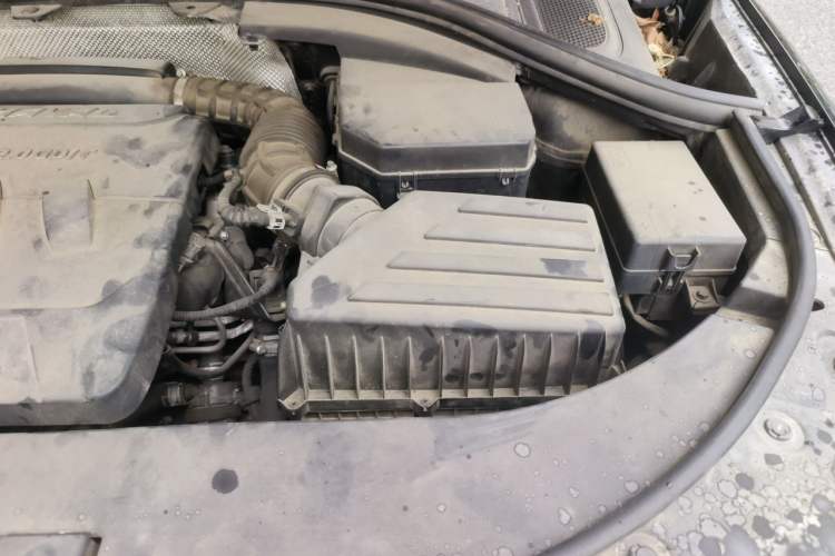 Used Haval H7 2016 Blue-Label H7 2.0T Automatic Luxury Model Engine Bay Left