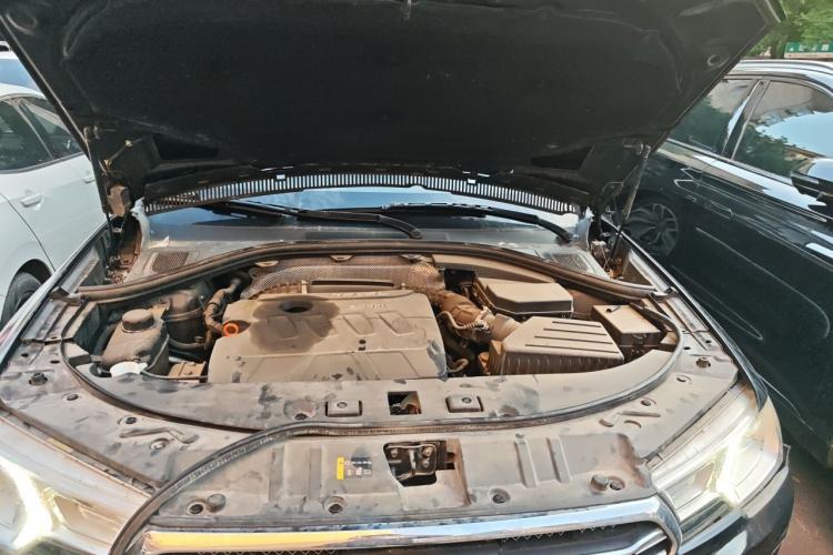 Used Haval H7 2016 Blue-Label H7 2.0T Automatic Luxury Model Engine Bay