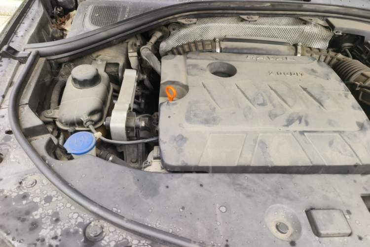 Used Haval H7 2016 Blue-Label H7 2.0T Automatic Luxury Model Engine Bay Right