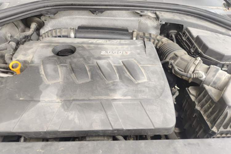 Used Haval H7 2016 Blue-Label H7 2.0T Automatic Luxury Model Engine Bay