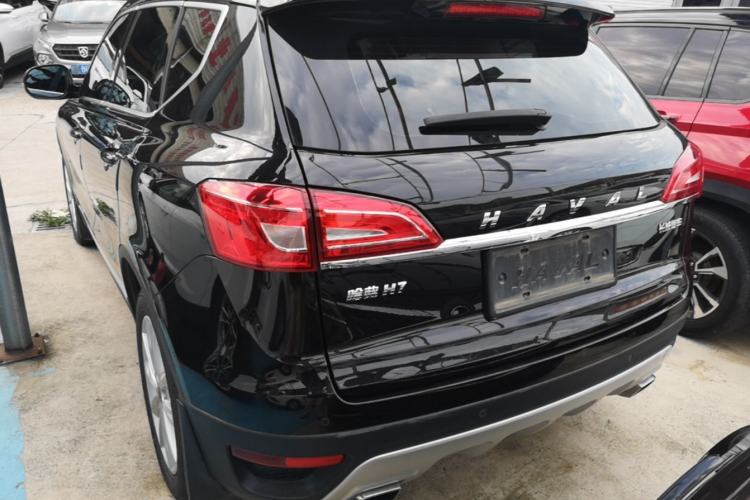 Used Haval H7 2016 Blue-Label H7 2.0T Automatic Luxury Model Exterior 2