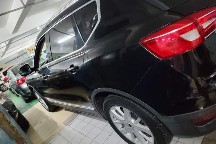 Used Haval H7 2016 Blue-Label H7 2.0T Automatic Elite Model Exterior 5
