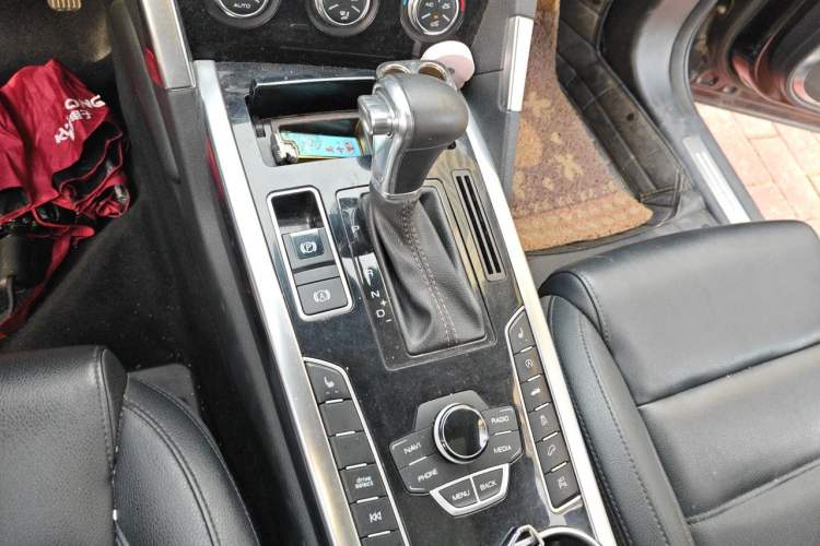 Used Haval H7 2016 Blue-Label H7 2.0T Automatic Luxury Model Gear Lever