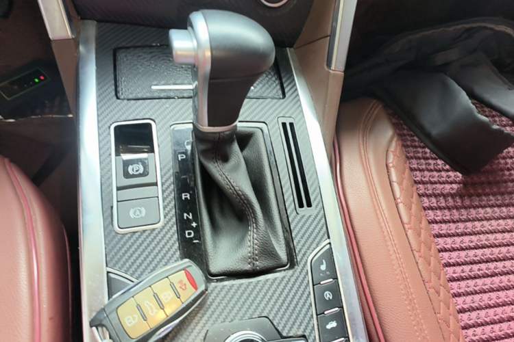 Used Haval H7 2016 Blue-Label H7 2.0T Automatic Luxury Model Gear Lever