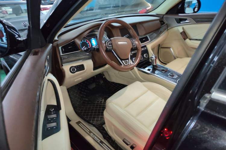 Used Haval H7 2016 Blue-Label H7 2.0T Automatic Elite Model Interior 2