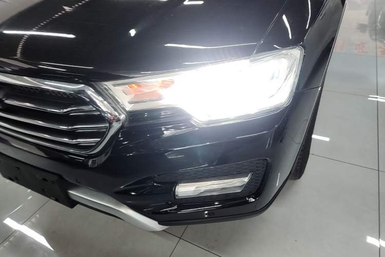 Used Haval H7 2016 Blue-Label H7 2.0T Automatic Luxury Model Left Front Headlight