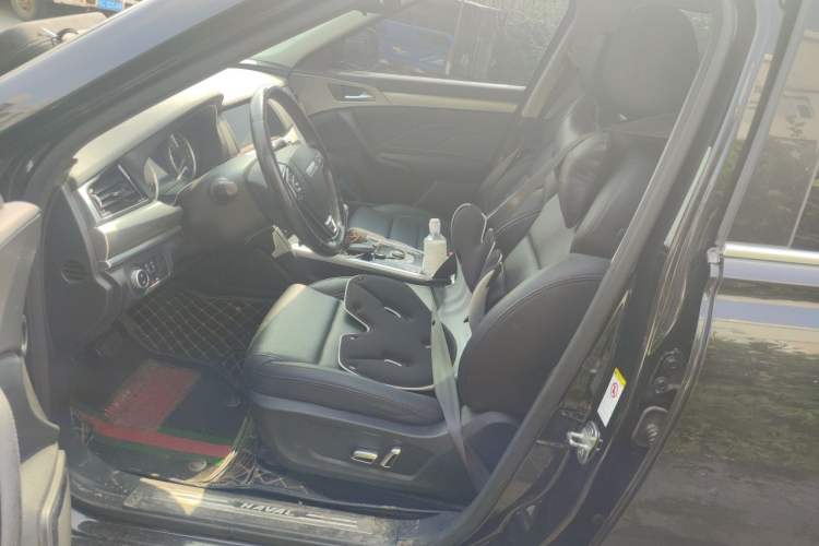 Used Haval H7 2016 Blue-Label H7 2.0T Automatic Elite Model Left Front Seat