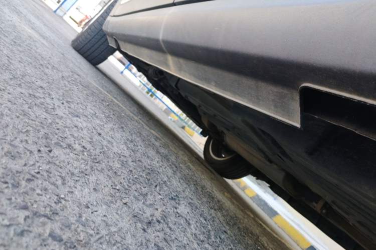 Used Haval H7 2016 Blue-Label H7 2.0T Automatic Elite Model Left Side Sill