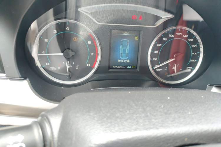 Used Haval H7 2016 Blue-Label H7 2.0T Automatic Elite Model Odometer Close Up