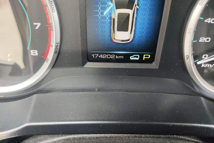 Used Haval H7 2016 Blue-Label H7 2.0T Automatic Luxury Model Odometer Close Up